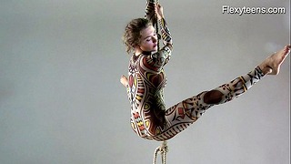 Anka The Nudist Showing Her Talent