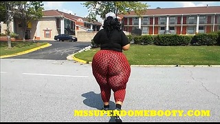 Ssbbw Booty Walking