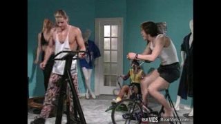 Dude Drilling Two Sexy Chicks In Gym