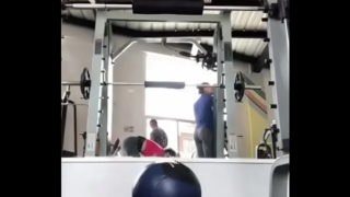 3 Nalgona En El Gym